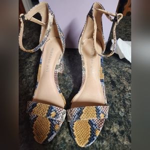 Madden Girl  Beella Sandal